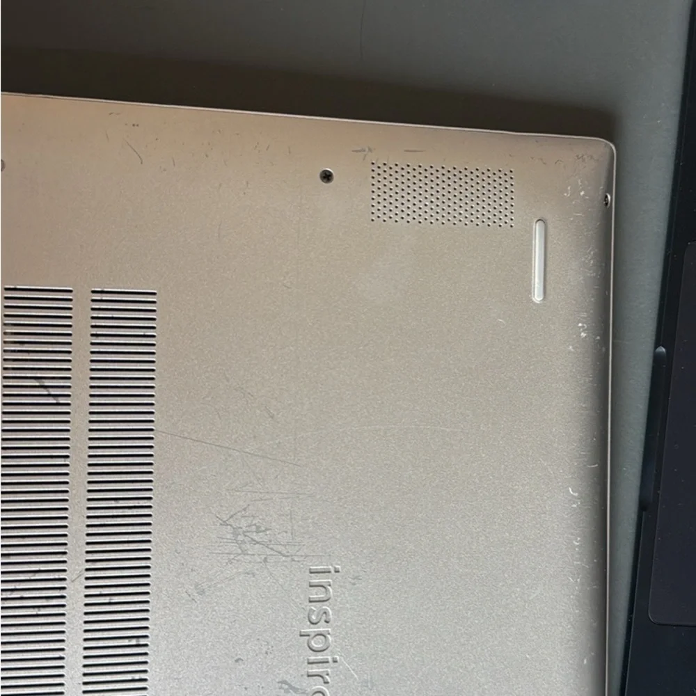 Dell Inspiron P130G002 Laptop
